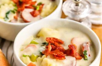 Creamy Tortellini Soup (With Bacon!)