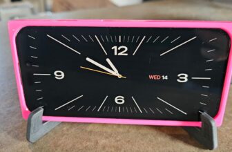 The right way to flip your previous iPhone into an alarm clock