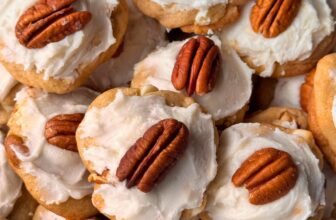 Vanilla Maple Cookies – Tender, Chewy and Scrumptious