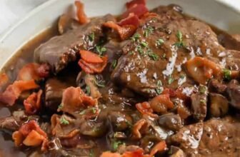 Crock Pot Steaks & Gravy